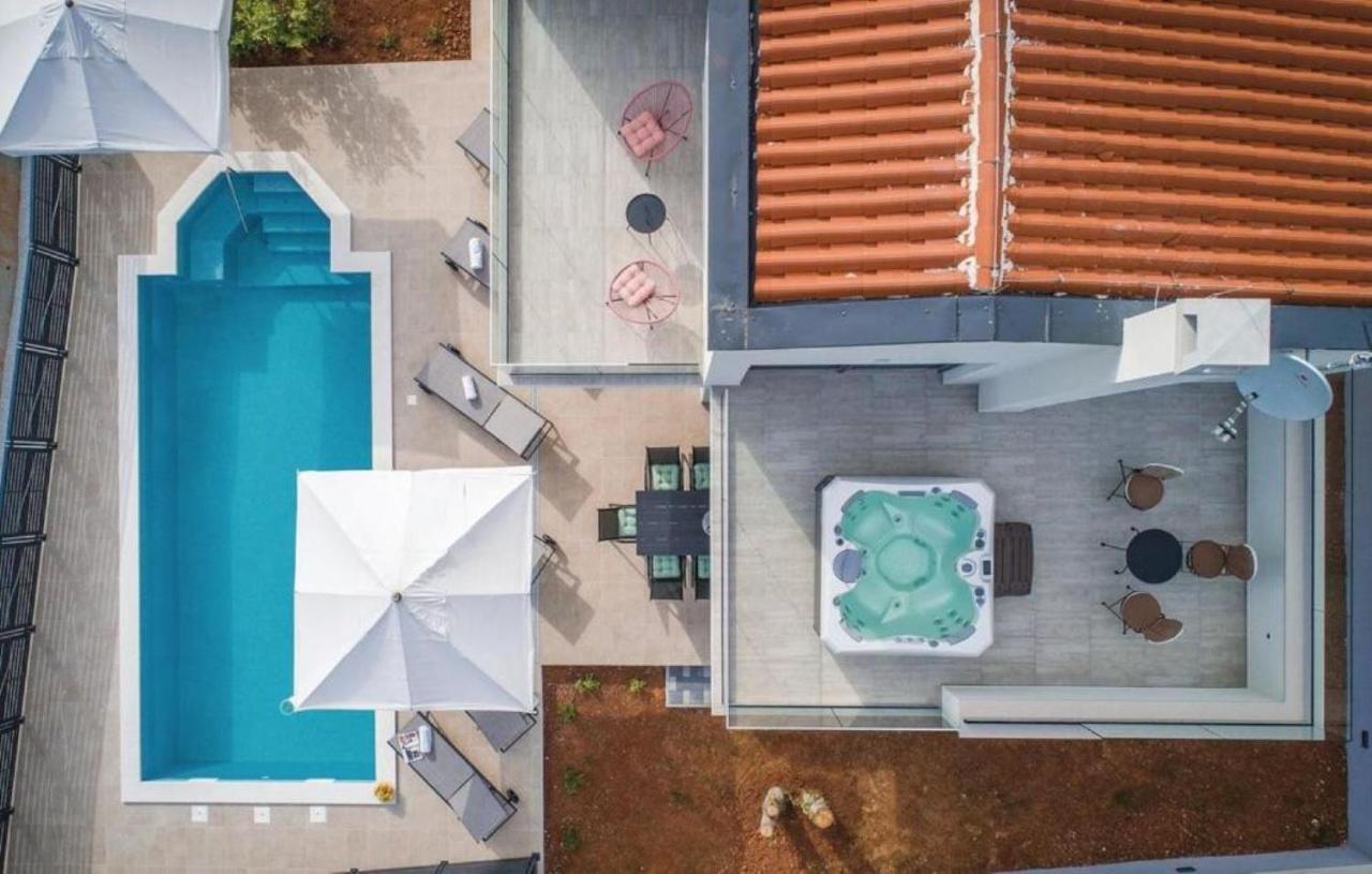 Villa Izabel With Hot Whirpool Krnica Kültér fotó