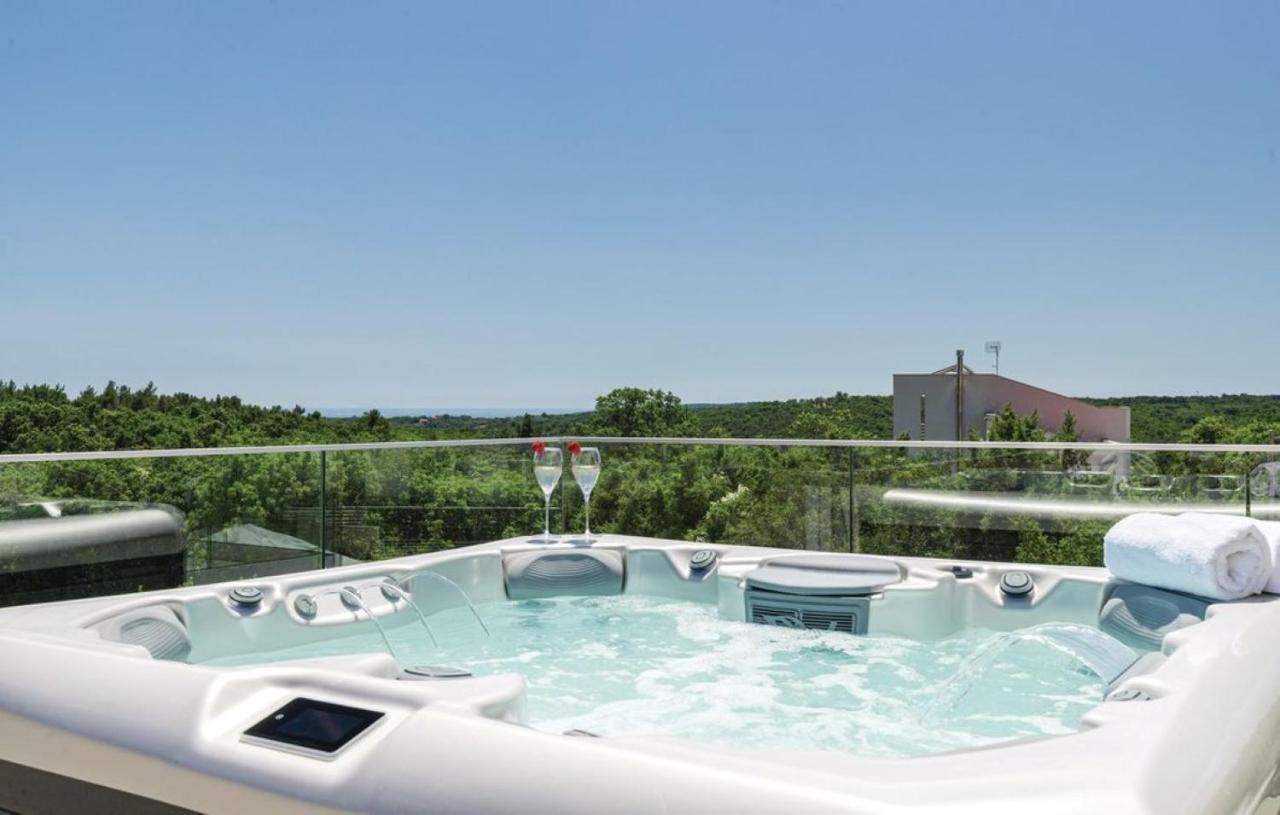 Villa Izabel With Hot Whirpool Krnica Kültér fotó